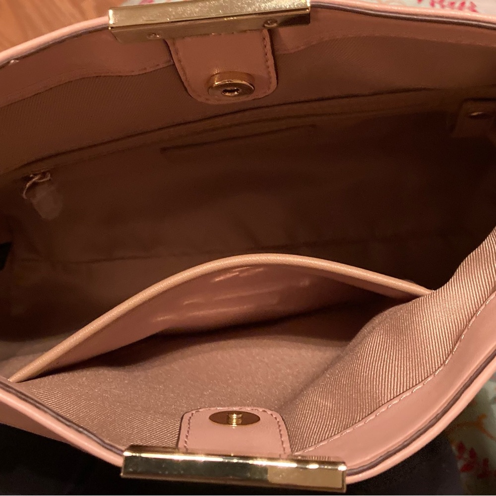 Purse - Picture 3 of 3